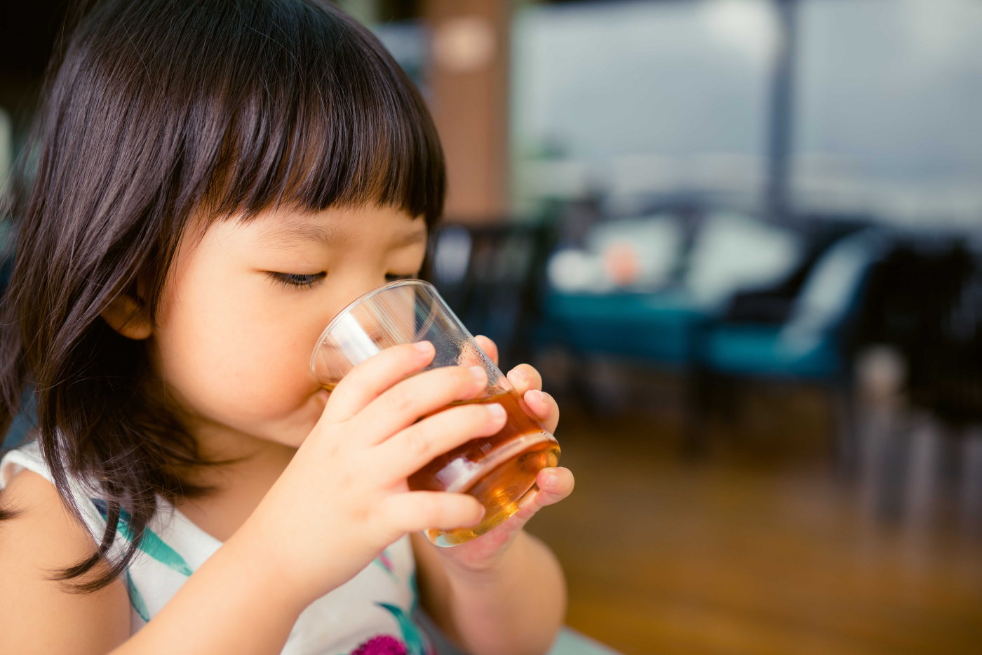 Waktu Sesuai Jus Epal Diberi kepada Anak