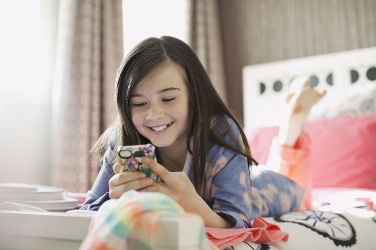 Perlukah Telefon Pintar Untuk Anak?