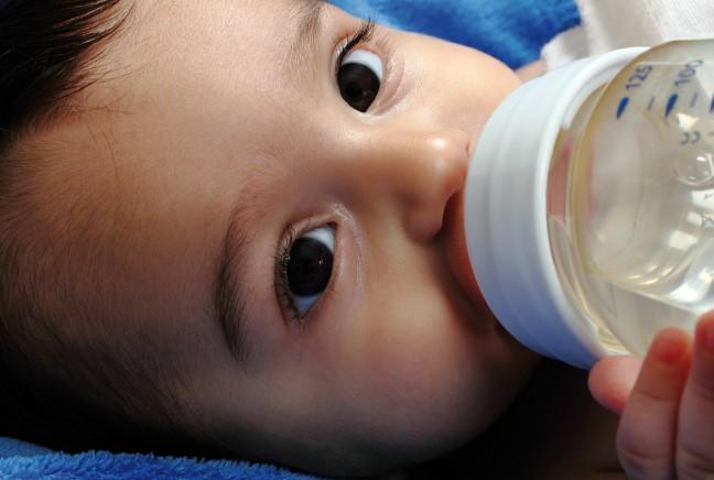Bila Bayi Boleh Mula Minum Air?