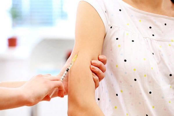 5 Sebab Mengapa Anak Anda Perlu Menerima Vaksin