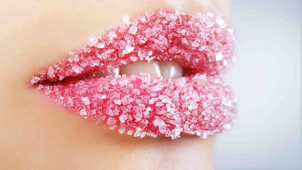 5 Tabiat Menyebabkan Bibir Kering