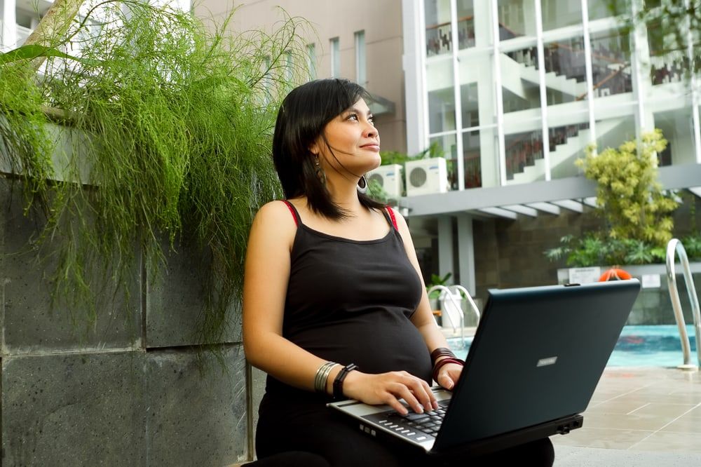 Ibu yang Bekerja mungkin Melahirkan Bayi yang Kecil