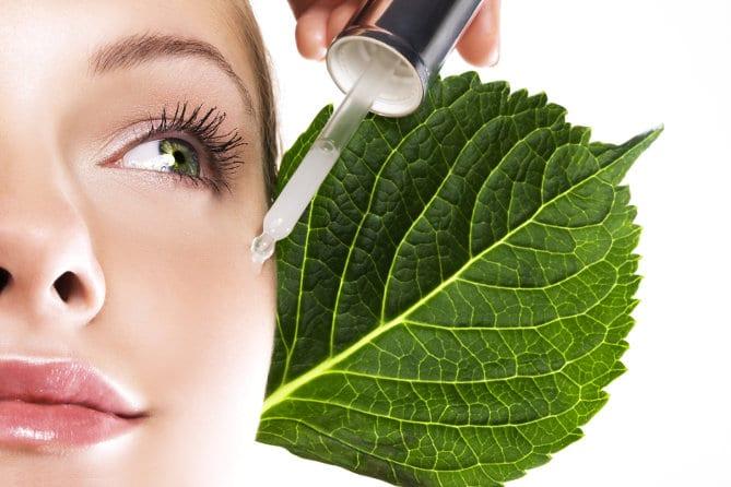 Serum Muka: Kebaikan dan Kekurangan