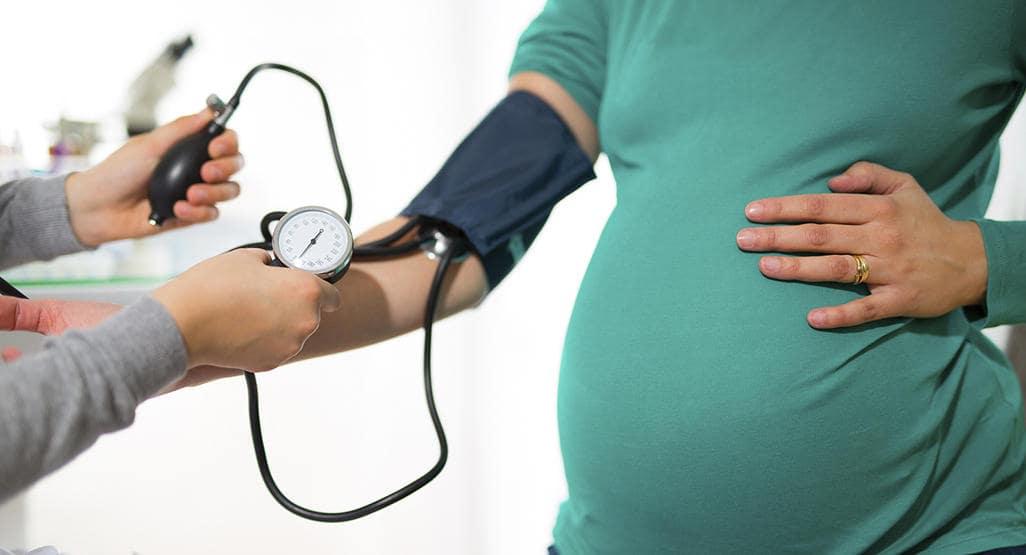 Bagaimana Preeklampsia, Eklampsia, dan Sindrom HELLP Didiagnosis?