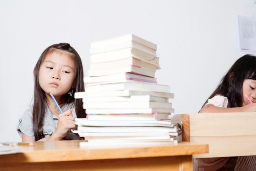 membantu-anak-anda-menangani-stres