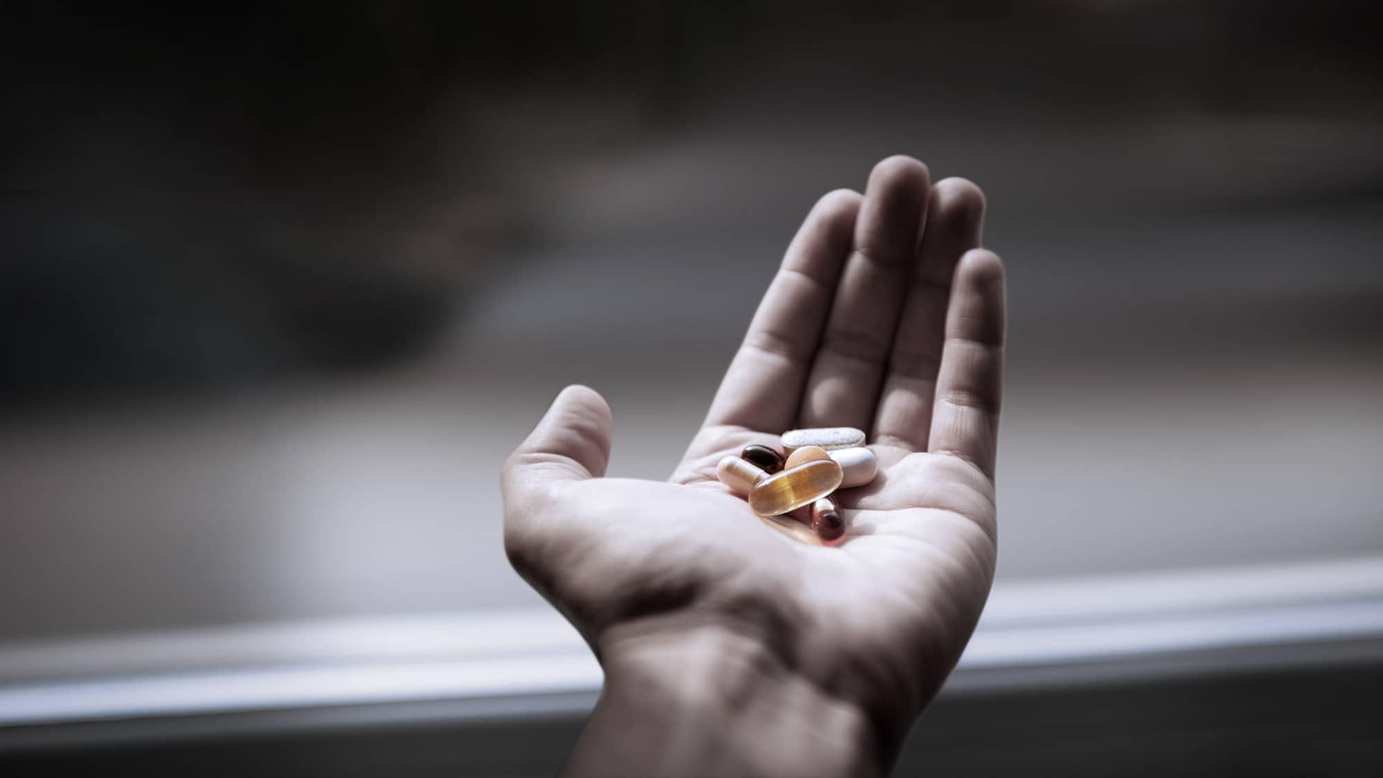 Komplikasi-Komplikasi yang Berkaitan dengan Penyalahgunaan Dadah