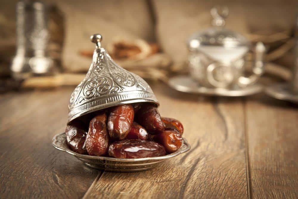 Manfaat Kurma dan Kesan Sampingannya