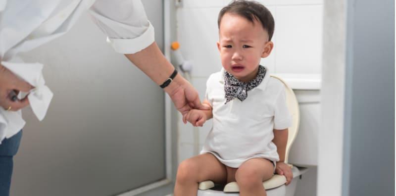 Anak Alami Sembelit? Ini Perkara Yang Perlu Parents Fahami Untuk Merawatnya