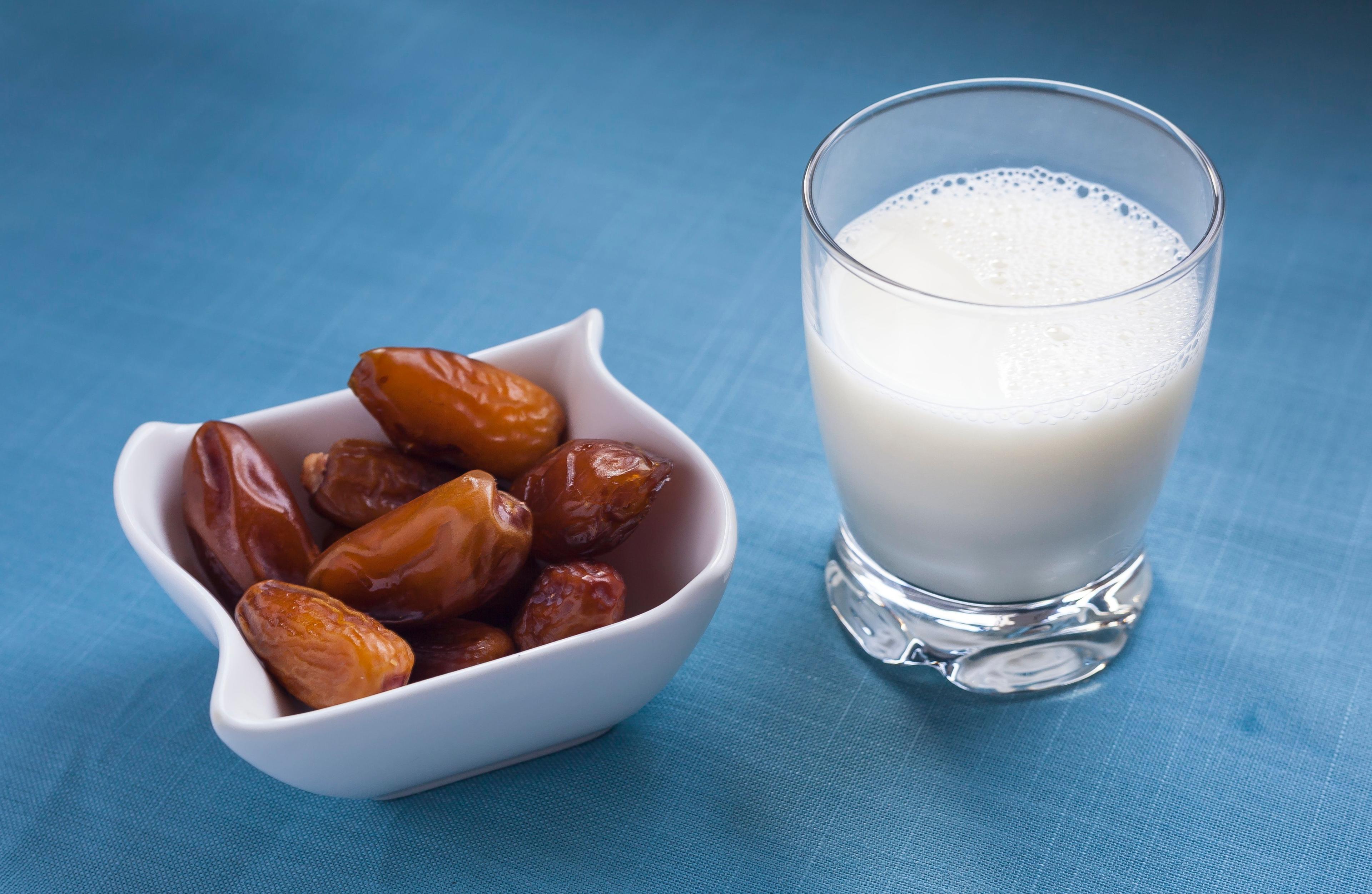 manfaat-susu-segar-minuman-ramadan