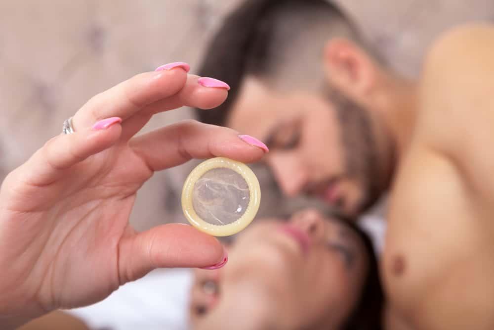 Anda Alami Alahan Selepas Bersetubuh? Mungkin Ini Tanda Anda Alergik Kondom