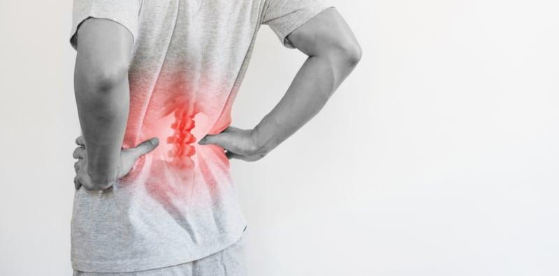 Sengsara Rasanya Bila Alami Sakit Belakang, Ini 5 Cara Berkesan Untuk Bantu Mengatasinya!