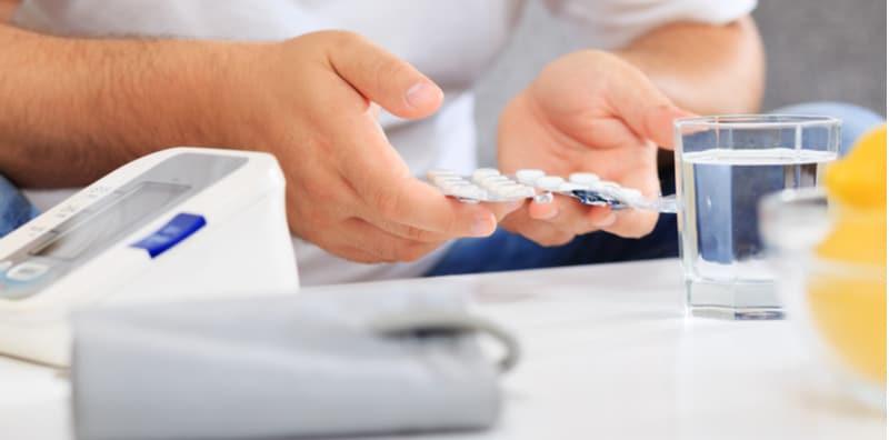 Ada 5 Jenis Ubat Penyakit Darah Tinggi, Ketahui Kesan Sampingan Setiap Satunya!