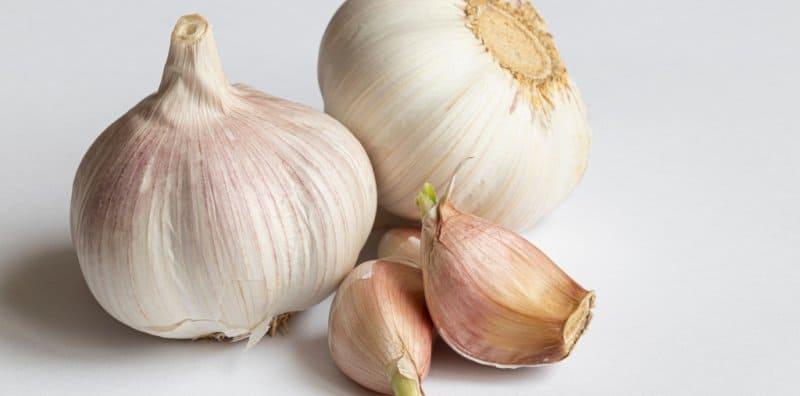 Berbau Tapi Kaya Khasiat! Ini 9 Kelebihan Bawang Putih