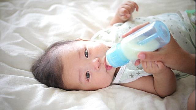 Bila Bayi Menolak Botol Susu