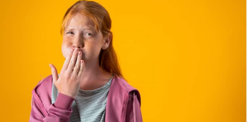 7 Simptom Ini Petanda Anak Alami Masalah Pedih Ulu Hati