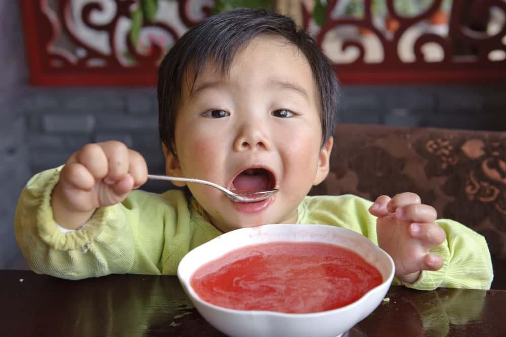 4 Kekurangan Zat Makanan yang Biasa Berlaku pada Kanak-kanak
