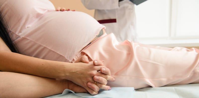 8 Tip Mengurangkan Rasa Takut & Sakit Bersalin, Yang Terakhir Itu Penting!