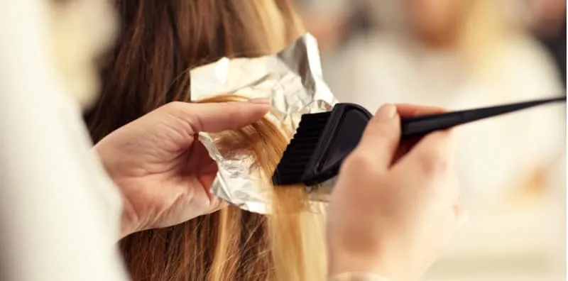 Teringin Nak Warnakan Rambut TAPI Boleh Ke Kalau Wanita Hamil Buat Rawatan Ini?