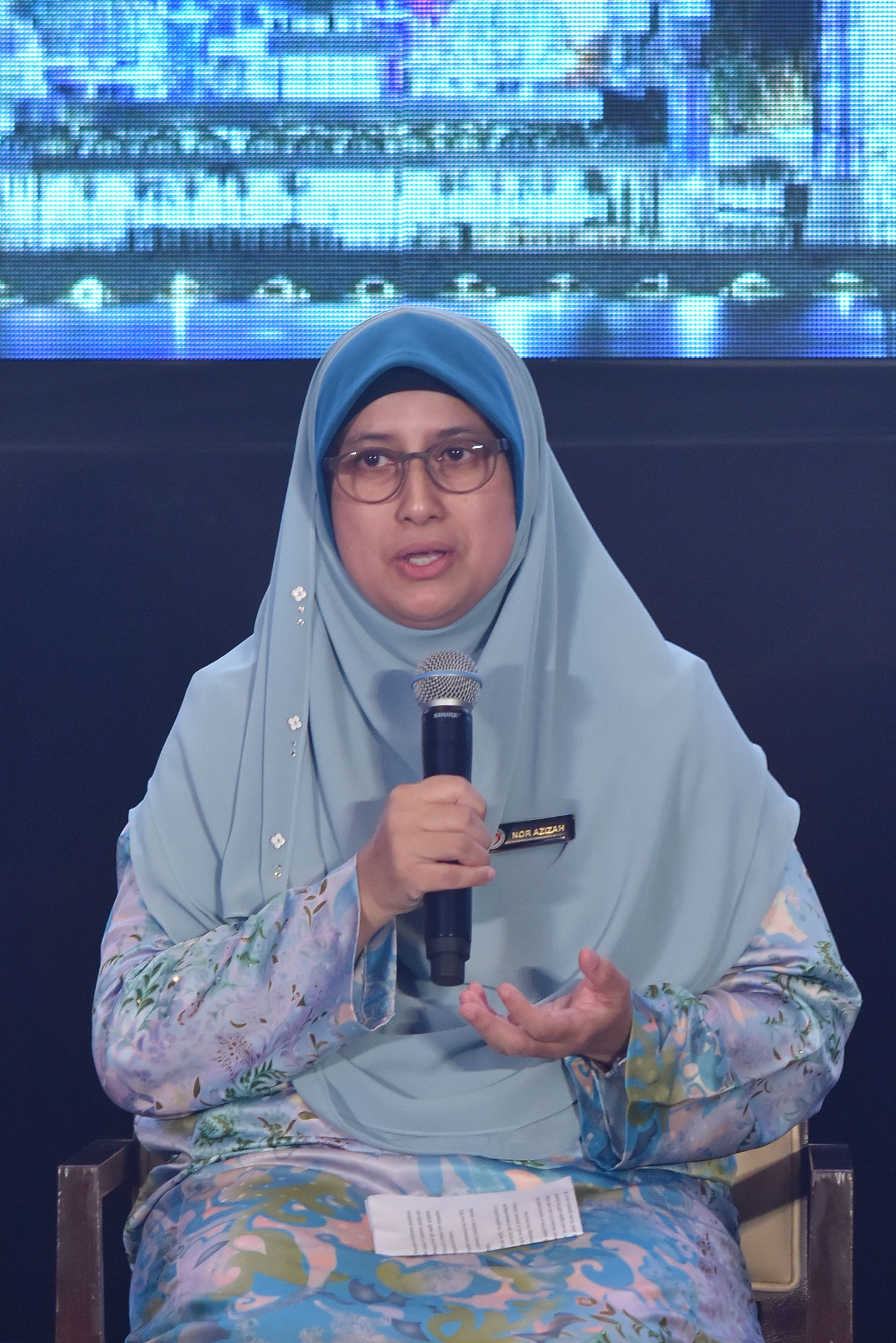 Lakukan Pemeriksaan Mata sebelum Pakai Kanta Lekap