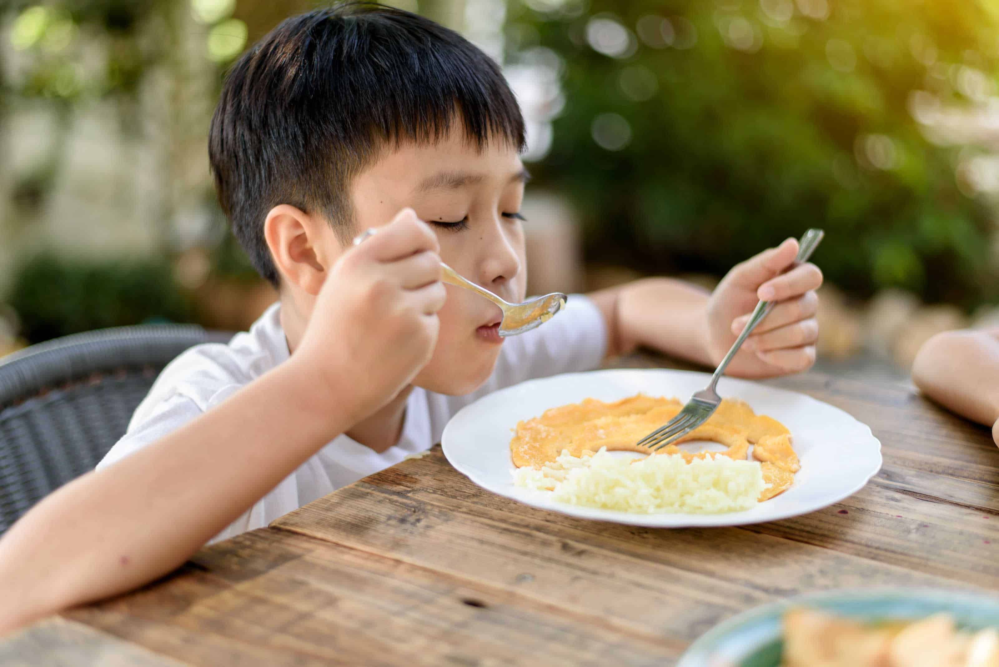 Amalkan Tabiat Pemakanan Sihat untuk Si Kecil Anda