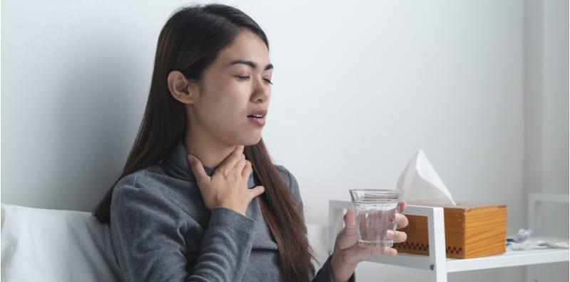 Rasa Sakit Tekak Setiap Kali Menelan Air Liur? Awas Dengan Apa Anda Makan!