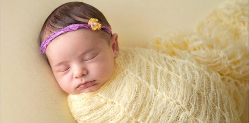 Ibu, Tahu Tak Bayi Hanya Boleh Dibedung Sampai Umur 4 Bulan? Jika Tidak, Ini Yang Akan Terjadi!