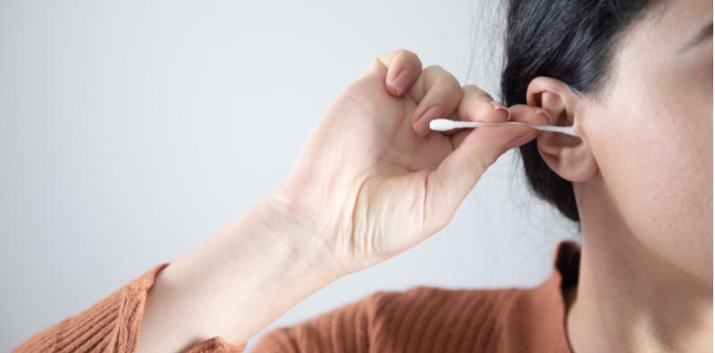 Kerap Nak Korek Telinga, Perlu Ke Bersihkan Telinga Selalu? Ini Jawapan TEPAT!