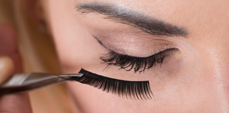 adakah-bulu-mata-sambungan-berbahaya