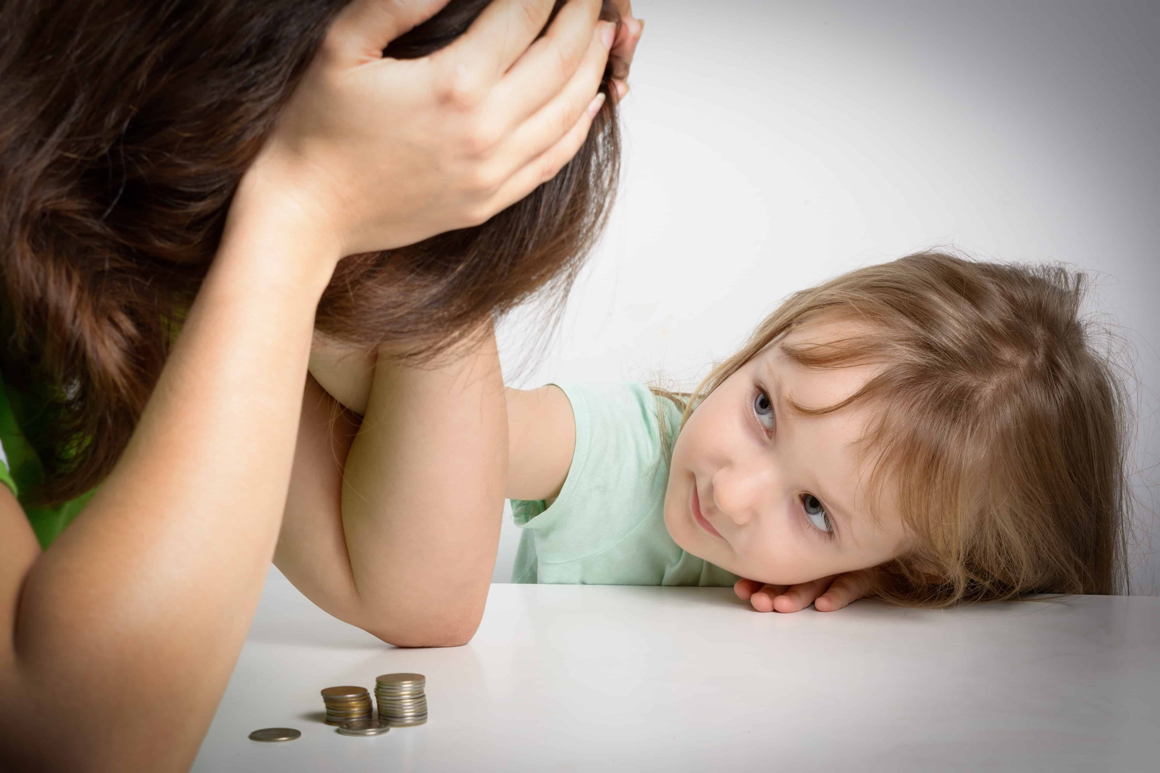 Ibu Bapa Tunggal: Bagaimana Meneruskan Kehidupan