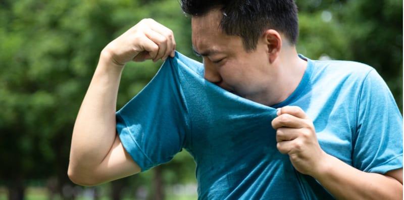 lelaki-harus-mencukur-bulu-ketiak