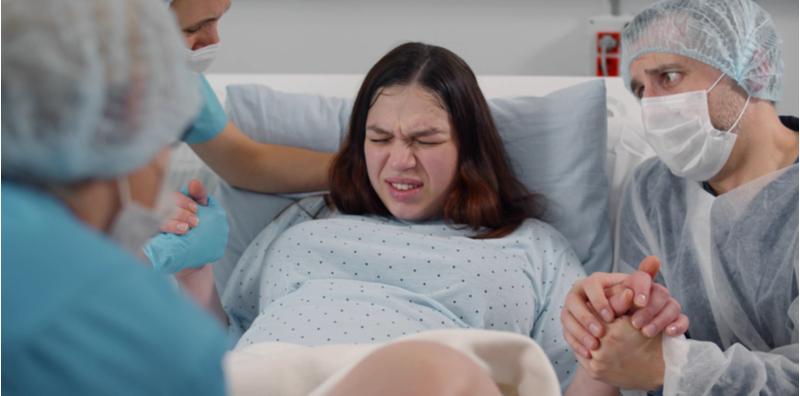 Aduh, Lamanya Waktu Bersalin! Bila Bayi Nak Keluar? Ini Mungkin 3 Risikonya