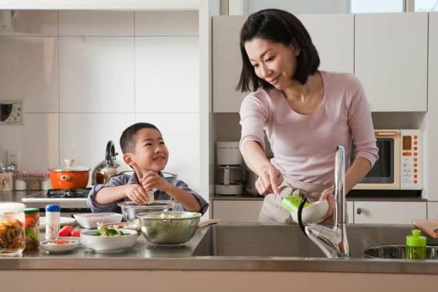 mengajar-anak-berdikari