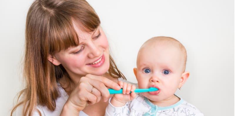 waktu-penggunaan-ubat-gigi-bayi