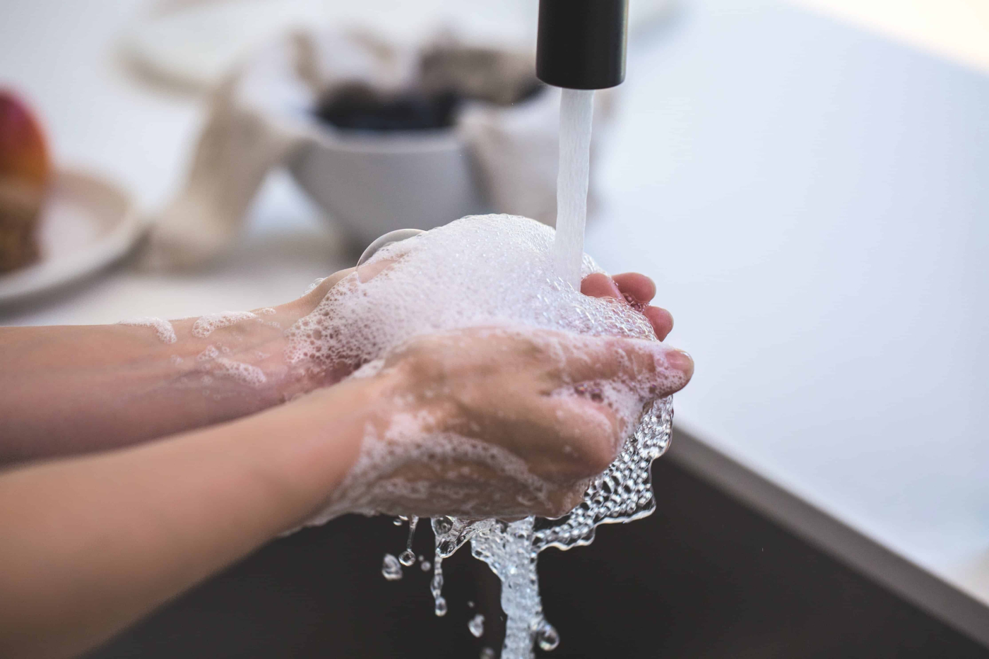Produk Kecantikan dan Kesan Sampingan Bahan Kimia Berbahaya