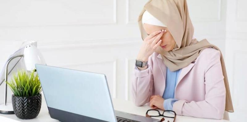 kesan-pakai-cermin-mata