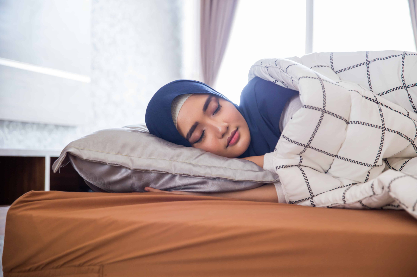 Perasan Tak Kalau Anda Di Tempat Baru Atau Keseorangan, Susah Betul Nak Tidur! Ini Puncanya!