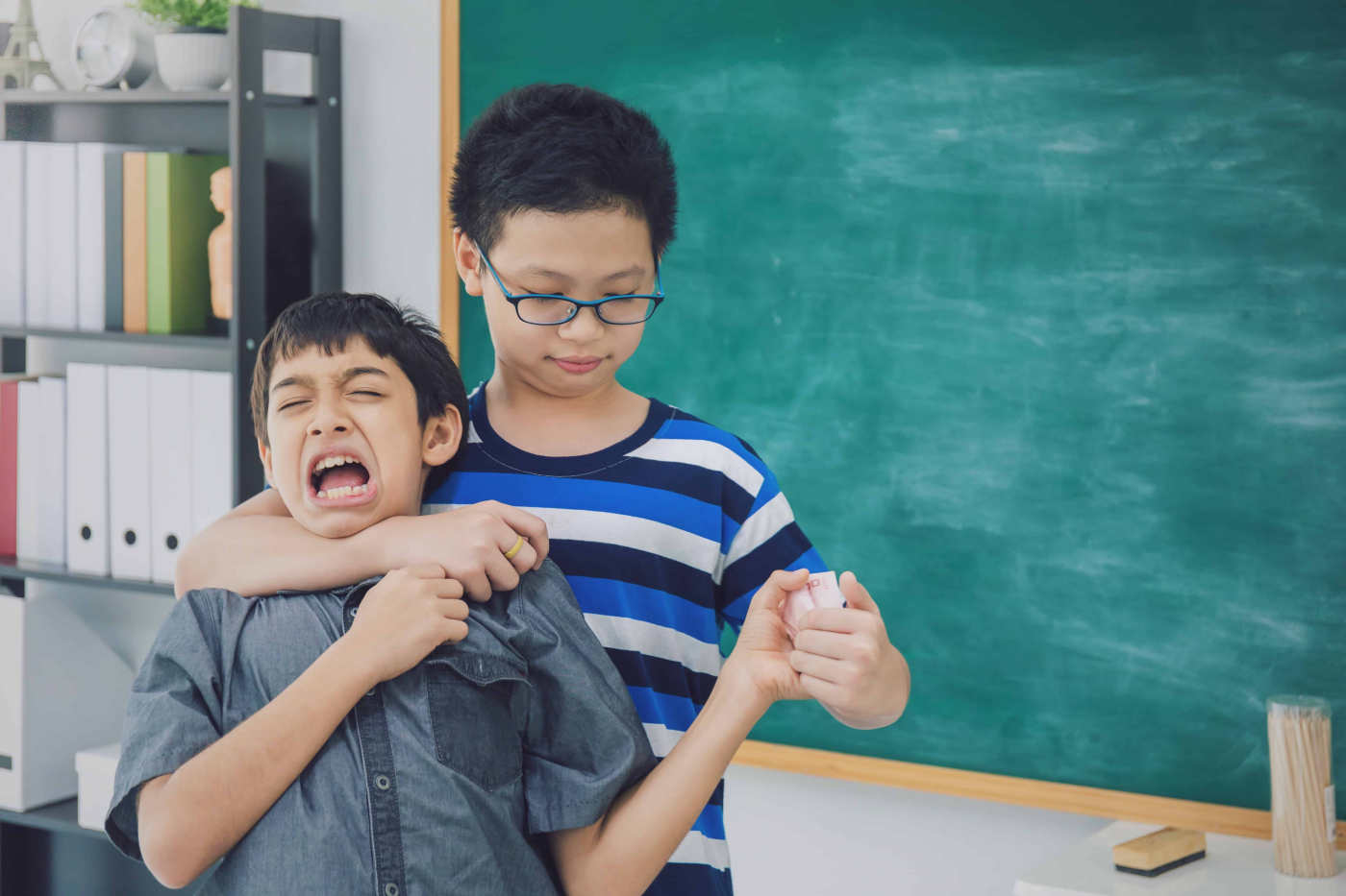 Alamak, Anak Kaki Buli? Ketahui Cara Mengatasinya