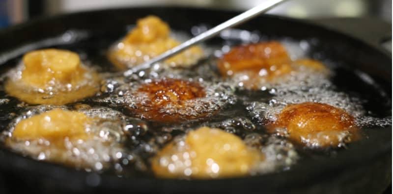 Selalu Guna Minyak Masak Berulang Kali? Mungkin Anda Patut Berhenti Buat Lepas Baca Ini!