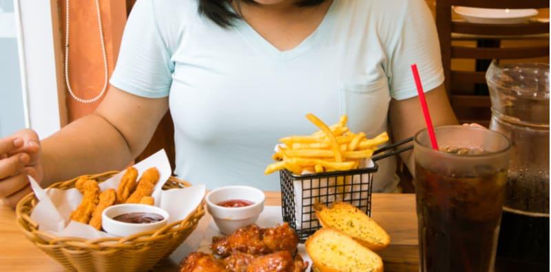 Jadual Kerja Terlalu Padat Punca Individu Ambil Makanan Ringan, Ini Kata Kajian