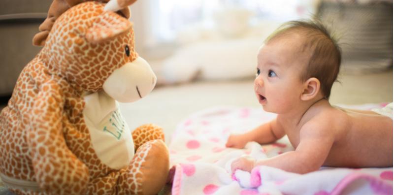4 Sebab Si Manja Perlukan Tummy Time, Salah Satunya Bagus Untuk Perkembangan Anak!