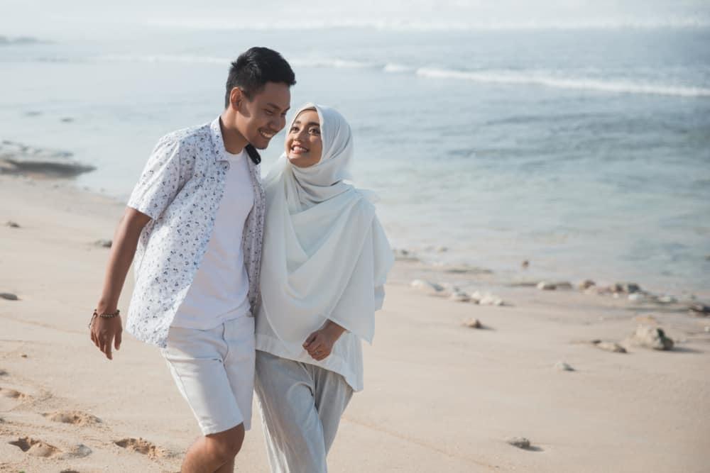 3 Perbezaan Antara Nak Jadi 'Kuli' Atau Bidadari Suami #RoadToJannah