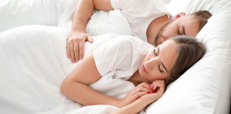 7 Perkara Anda Patut Buat Selepas Bersenggama, Jangan Terus Tidur Ya!