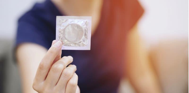 Nak Pakai Kondom Wanita Berulang Kali? Ambil Tahu Cara Cuci & Risiko Yang Boleh Terjadi Ini