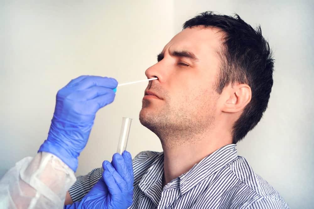 Rasa Sampai Ke Otak, Prosedur Ambil Sampel Swab Hidung Untuk COVID-19 Menyakitkan?