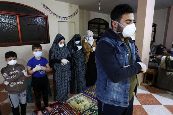 Nak Berat Badan Ideal Masa Ramadan? Buatlah Solat Tarawih, Bakar Kalori Anda Lepas Berbuka