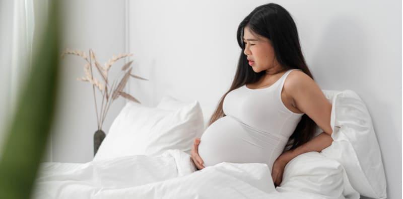 Ibu Hamil, Ini 6 Cara Nak Bezakan Pecah Air Ketuban Dengan Air Kencing!