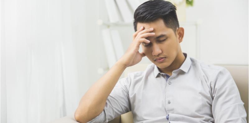 Kerap Sakit Kepala? Usah Ambil Ringan! Ini 6 Tanda Serius Berkaitan Barah Otak!