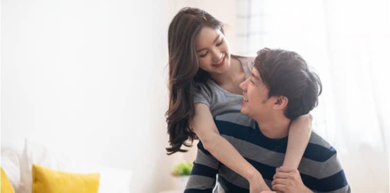 Makan Pil Subur Untuk Hamil? Kena Tahu Waktu Terbaik Nak 'Bersama', Barulah Berhasil!