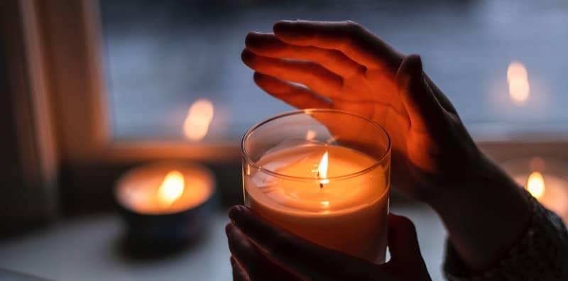 Selamat Ke Jika Selalu Bakar Lilin Wangi Di Dalam Rumah? Ada Kesan Pada Kesihatan?