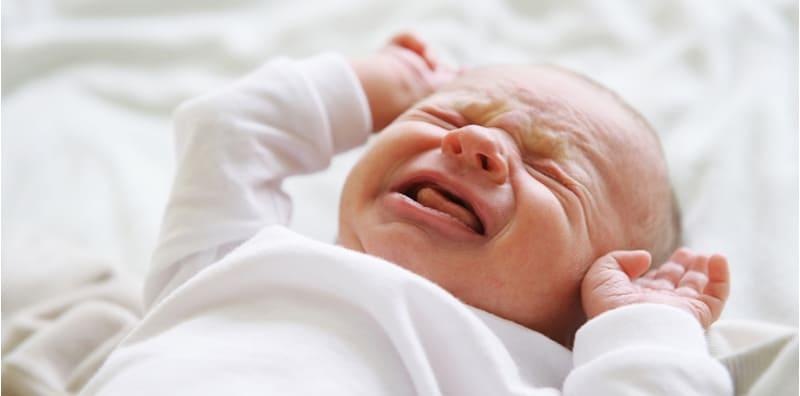 Bayi Kerap Menangis Kerana Ada Gangguan? Ini Penjelasan Saintifik & 17 Cara Pujuk Si Manja